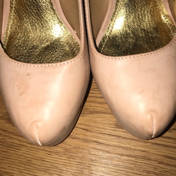 Lui Chung stilettos 4” - Picture 2 of 5